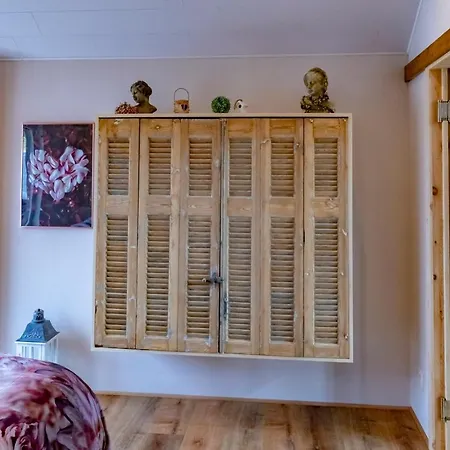 Le Petit Moussis בקתה סטבלוט