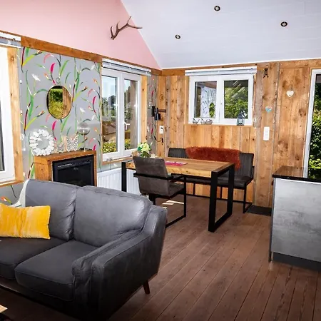 Le Petit Moussis Chalet