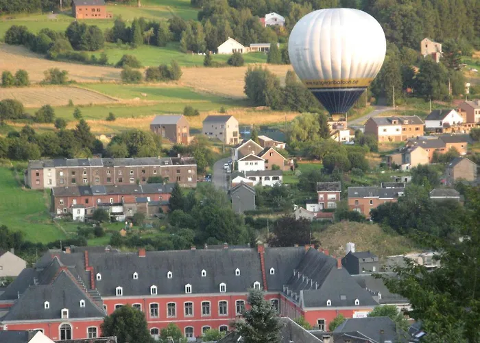 木屋 Le Petit Moussis 斯塔沃洛